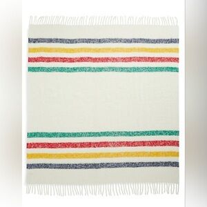Hudson’s Bay HBC Stripes multistripe all season throw BNWT